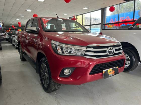 TOYOTA HILUX 2.8 SRX 4X4 CD 16V DIESEL 4P AUTOMÁTICO TOYOTA HILUX 2.8 SRX 4X4 CD 16V DIESEL 4P AUTOMÁTICO